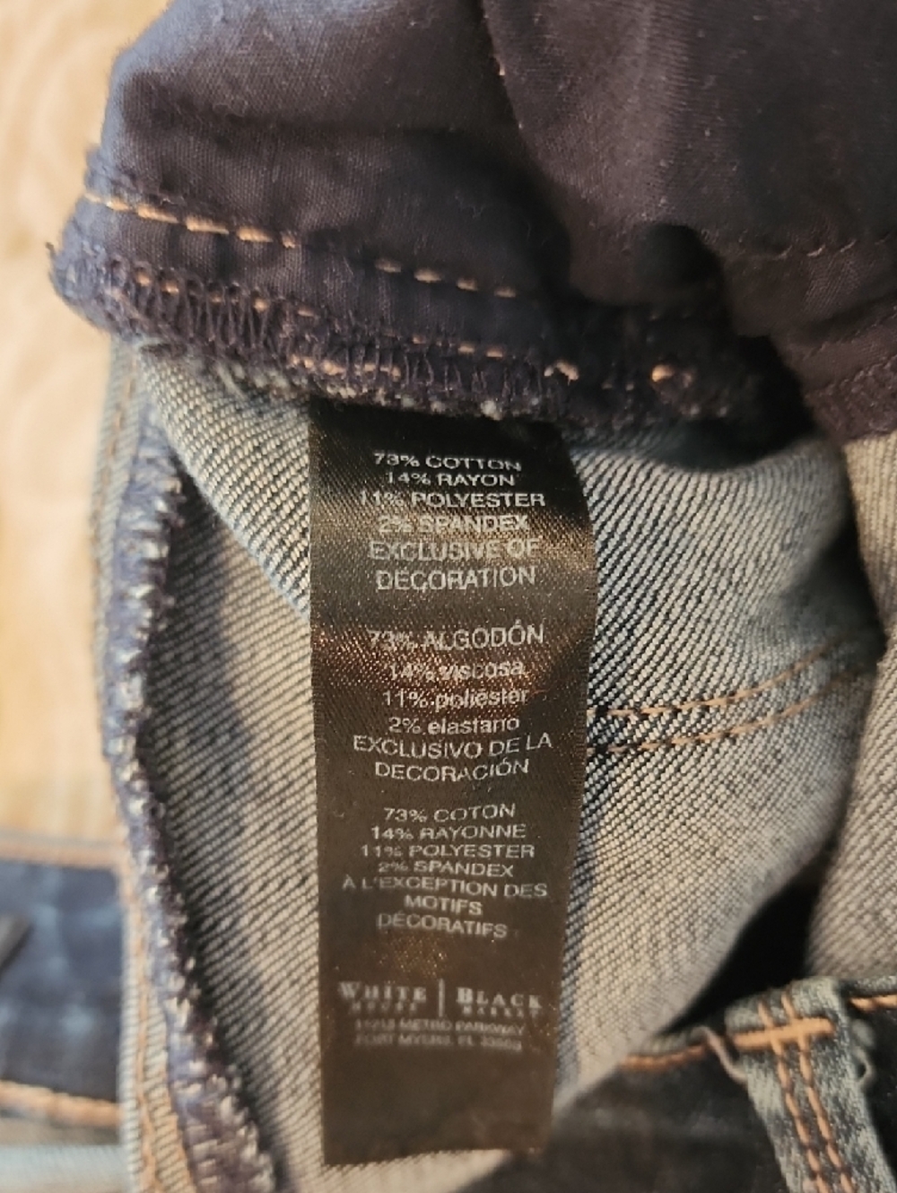 White House Black Market Dark Blue Distressed Skinny Jeans - Picture 3 of 5
